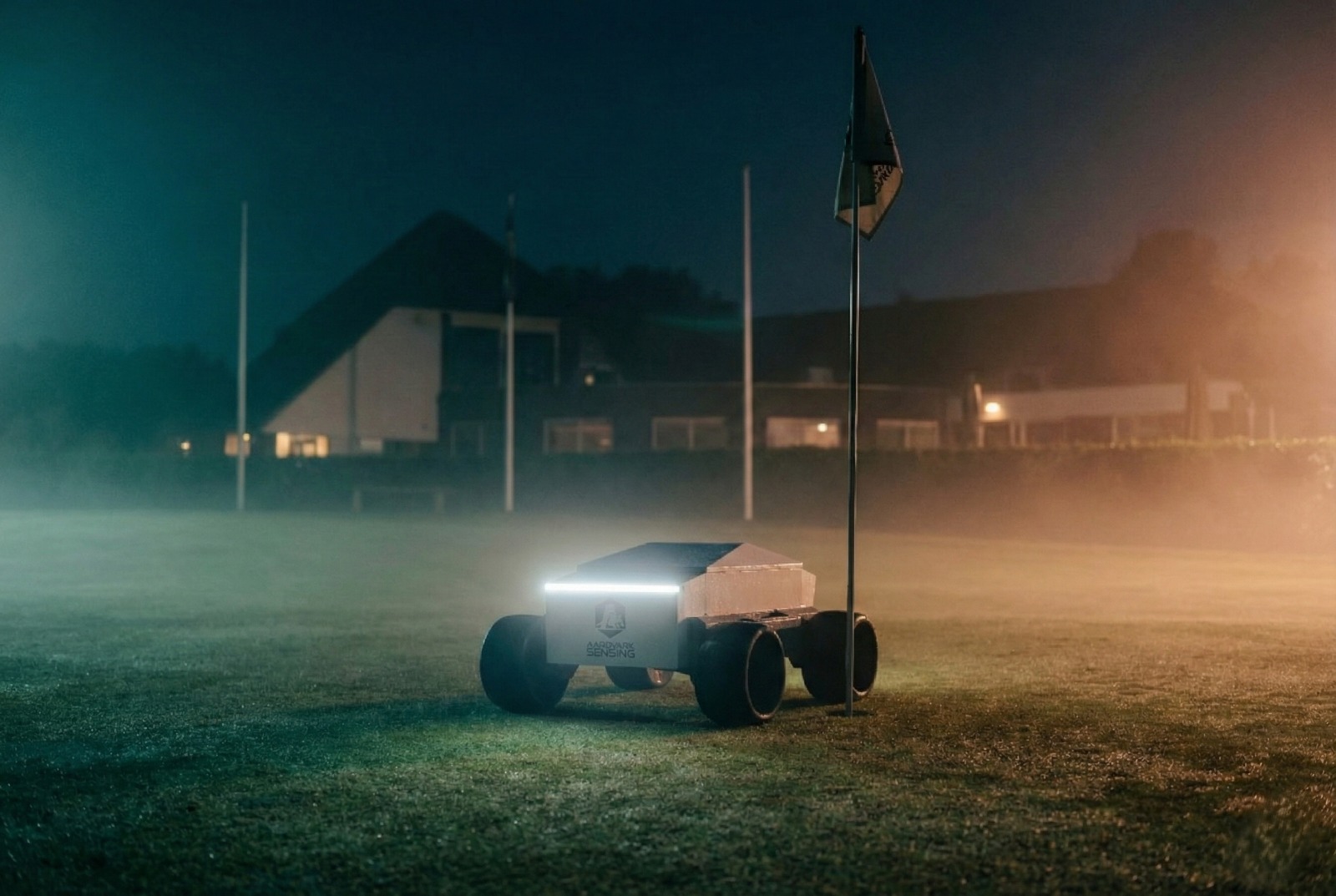 GreenPulse robot scant green 's nachts